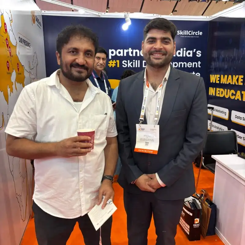 Anand-kumar-jha-with-shivam-ahuja.webp